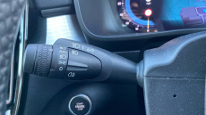 Volvo Xc40 2.0 B4P Plus Dark 5dr AWD Auto Petrol Estate